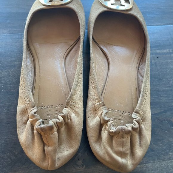 TORY BURCH Suede Tan Reva Flat size 8.5 GUC - Picture 4 of 9